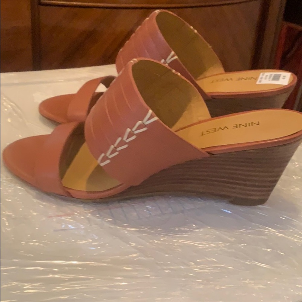 Sandal